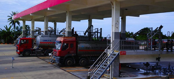 石化產(chǎn)品裝車系統(tǒng) 自動裝車計量系統(tǒng)工藝流程及設(shè)備 石化產(chǎn)品裝車系統(tǒng) 自動裝車計量系統(tǒng)工藝流程及設(shè)備